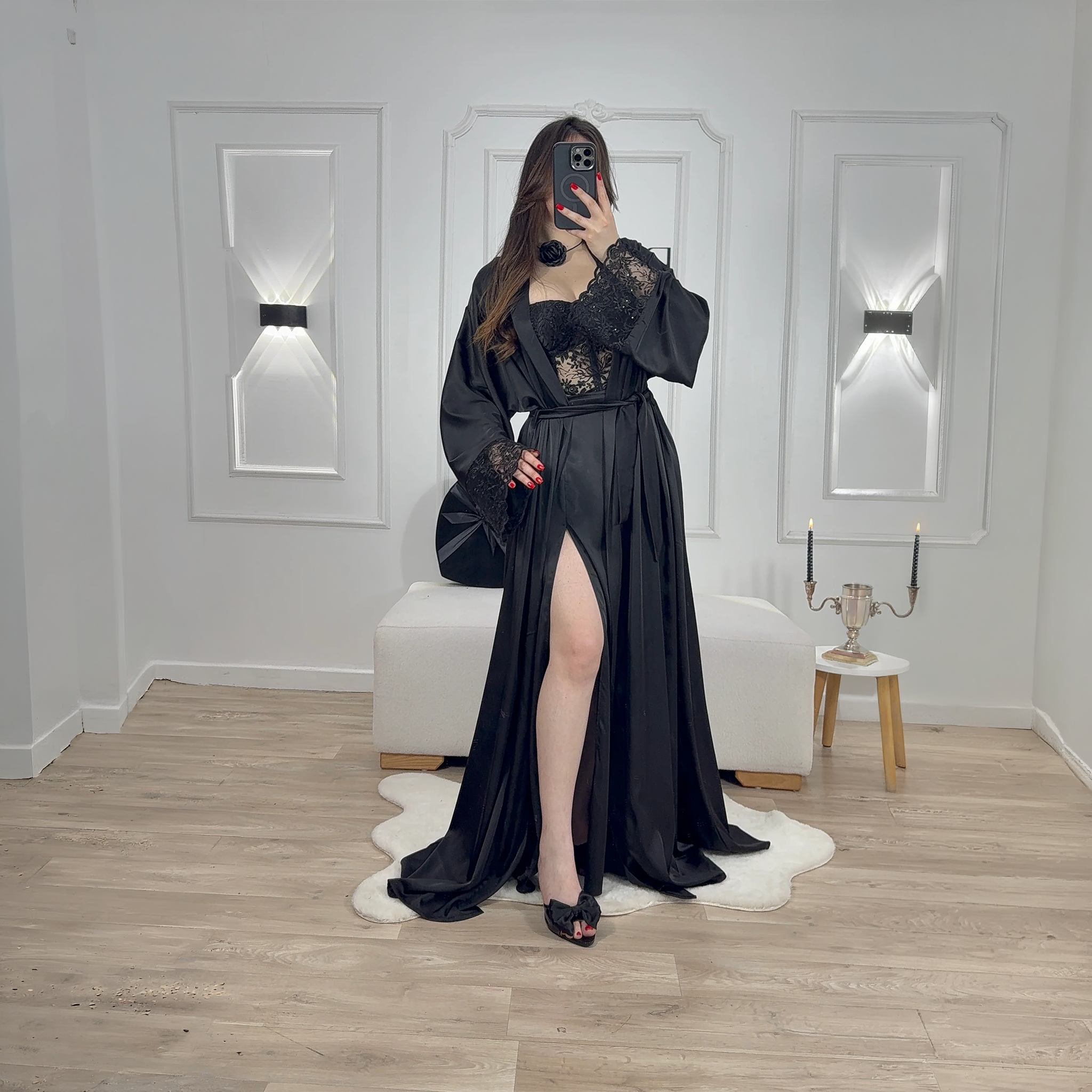 London Luxe Lace